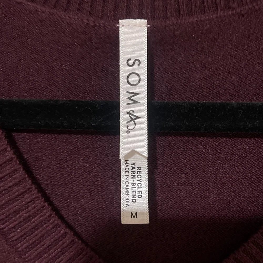 NWOT Women's Soma Burgundy V-Neck Sweater Size M